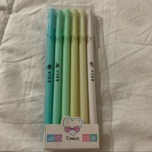 Set of 6 Black Ink Pens in Green Monochromatic Packaging